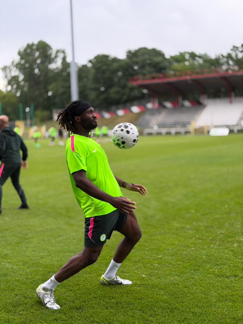 Ndidi leads Super Eagles’ first training session in Warsaw